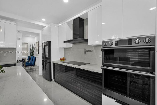 18061 NW 87th Ct, Hialeah, FL 33018