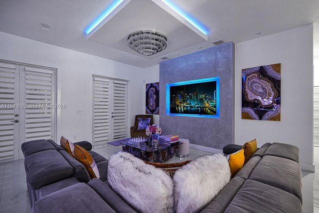 18061 NW 87th Ct, Hialeah, FL 33018