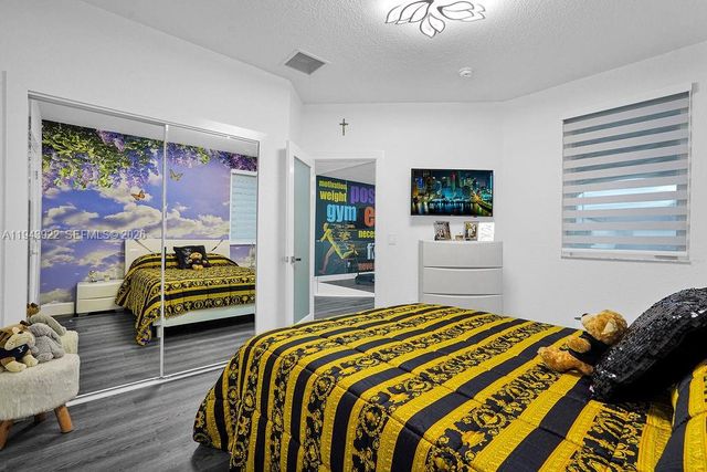 18061 NW 87th Ct, Hialeah, FL 33018