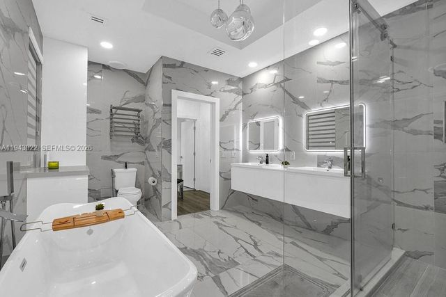 18061 NW 87th Ct, Hialeah, FL 33018