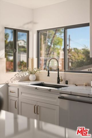 1083 Milwaukee Avenue, Los Angeles, CA 90042