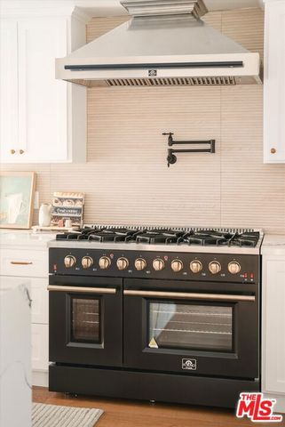 1083 Milwaukee Avenue, Los Angeles, CA 90042