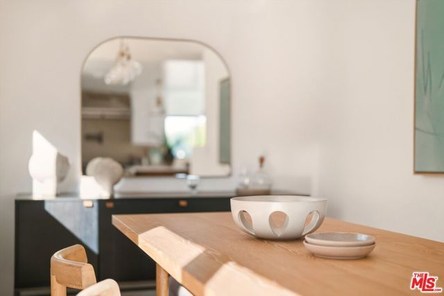 1083 Milwaukee Avenue, Los Angeles, CA 90042