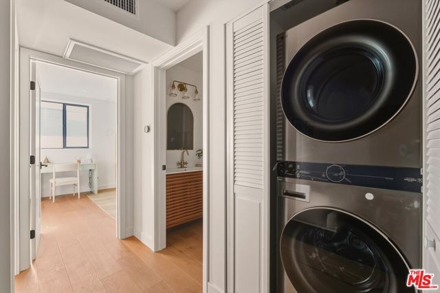 1083 Milwaukee Avenue, Los Angeles, CA 90042