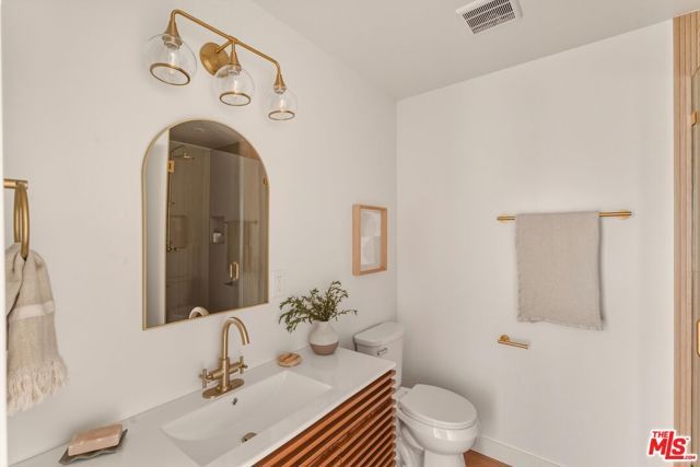 1083 Milwaukee Avenue, Los Angeles, CA 90042