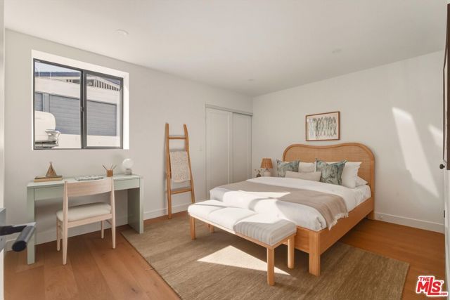 1083 Milwaukee Avenue, Los Angeles, CA 90042