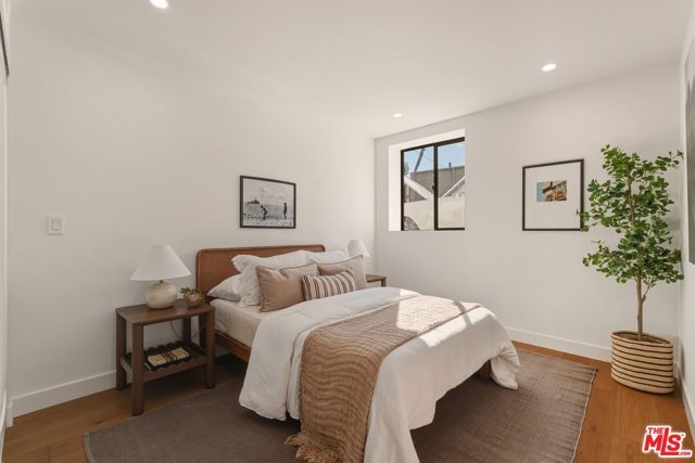 1083 Milwaukee Avenue, Los Angeles, CA 90042