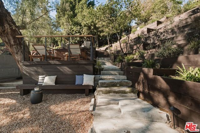 1083 Milwaukee Avenue, Los Angeles, CA 90042