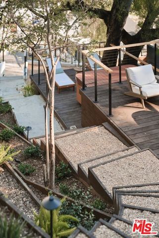 1083 Milwaukee Avenue, Los Angeles, CA 90042