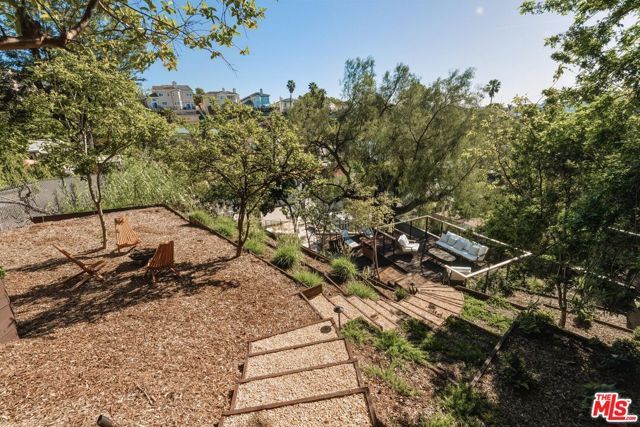 1083 Milwaukee Avenue, Los Angeles, CA 90042