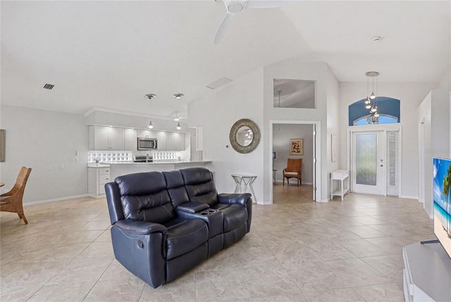 3242 VILLAGE LANE, Port Charlotte, FL 33953