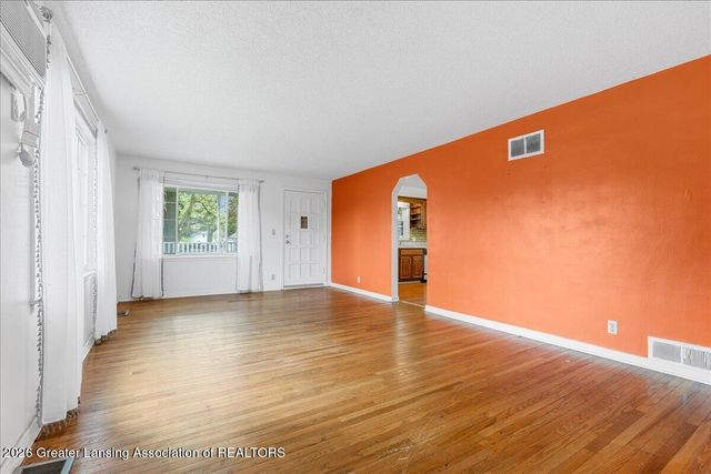 315 Hungerford Street, Lansing, MI 48917