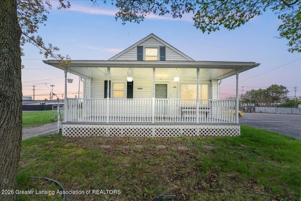 315 Hungerford Street, Lansing, MI 48917
