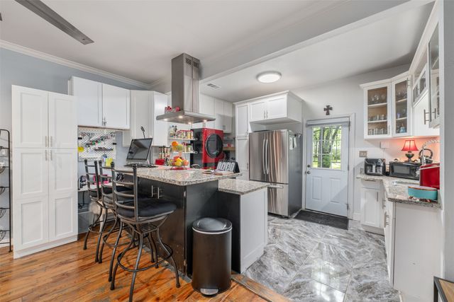 2832 Forest Avenue, Fort Worth, TX 76112