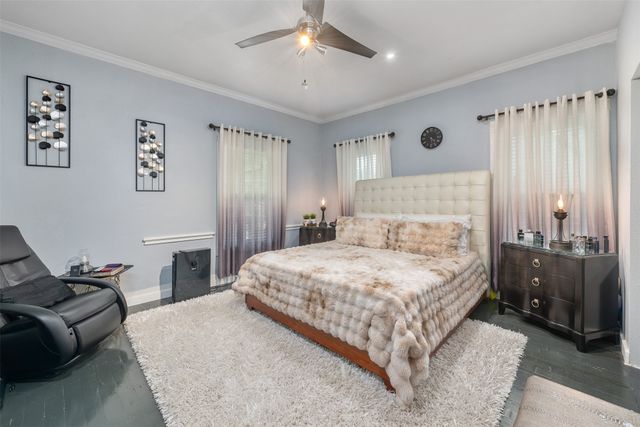 2832 Forest Avenue, Fort Worth, TX 76112