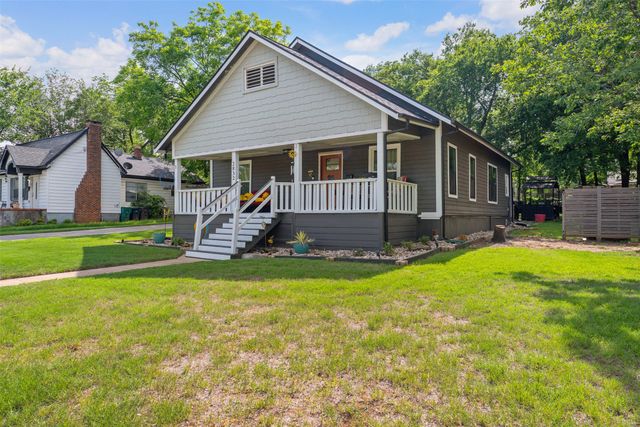 2832 Forest Avenue, Fort Worth, TX 76112