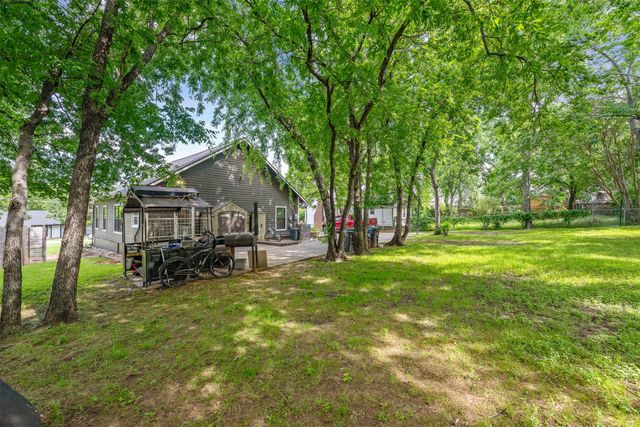 2832 Forest Avenue, Fort Worth, TX 76112