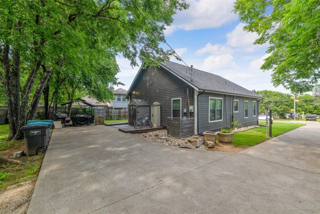 2832 Forest Avenue, Fort Worth, TX 76112