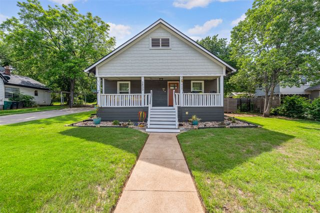 2832 Forest Avenue, Fort Worth, TX 76112