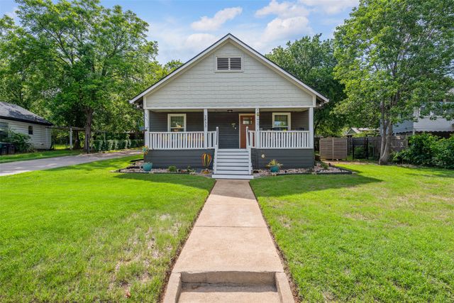 2832 Forest Avenue, Fort Worth, TX 76112