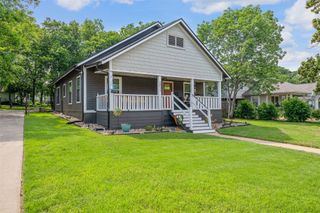 2832 Forest Avenue, Fort Worth, TX 76112