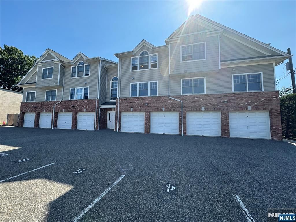 33 Prospect Street 10, Palisades Park, NJ 07650