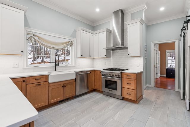 5 Palomino Drive, North Reading, MA 01864