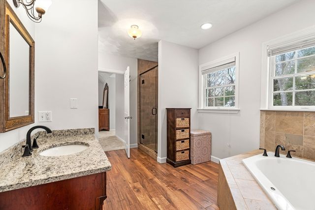 5 Palomino Drive, North Reading, MA 01864