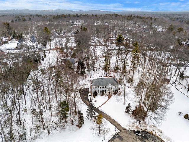 5 Palomino Drive, North Reading, MA 01864