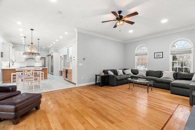 5 Palomino Drive, North Reading, MA 01864