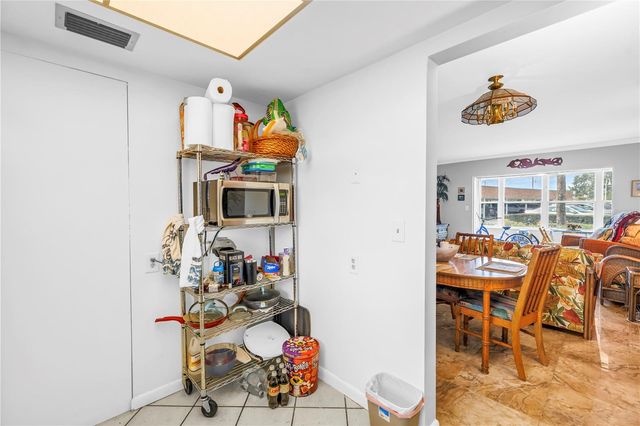 5020 BRITTANY DRIVE S 124, St Petersburg, FL 33715