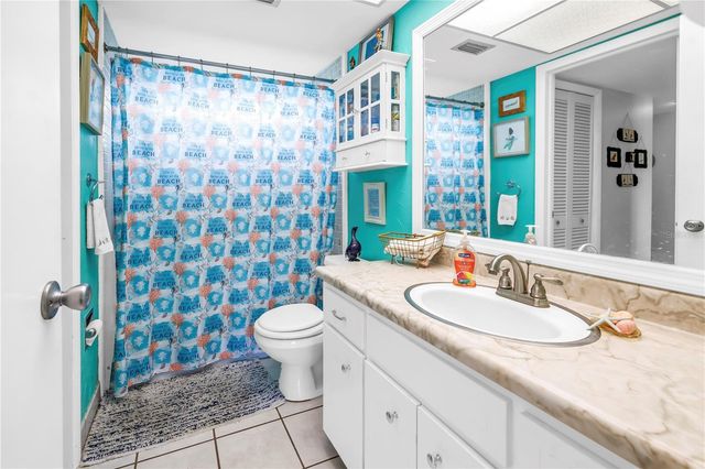 5020 BRITTANY DRIVE S 124, St Petersburg, FL 33715