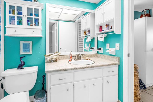 5020 BRITTANY DRIVE S 124, St Petersburg, FL 33715