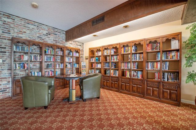 5020 BRITTANY DRIVE S 124, St Petersburg, FL 33715