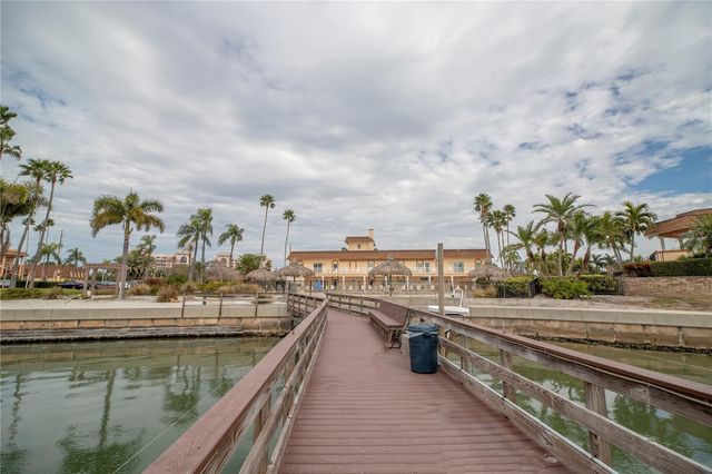 5020 BRITTANY DRIVE S 124, St Petersburg, FL 33715