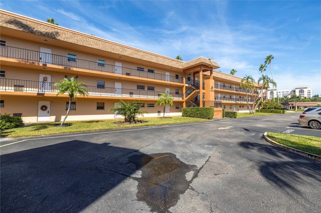 5020 BRITTANY DRIVE S 124, St Petersburg, FL 33715