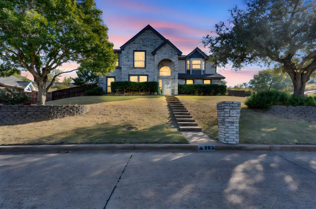 363 Balcones Drive, Fort Worth, TX 76108
