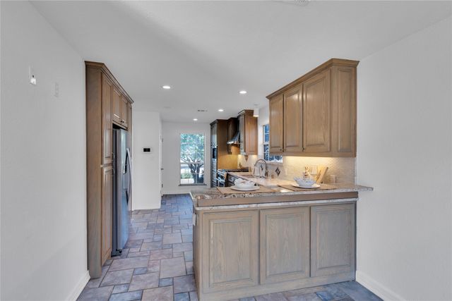363 Balcones Drive, Fort Worth, TX 76108