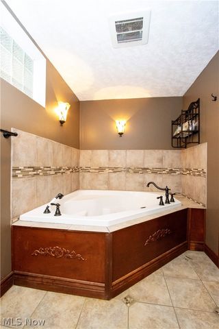 1311 Woodward Place NW, Canton, OH 44709