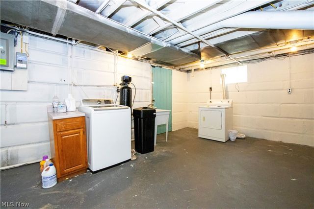 1311 Woodward Place NW, Canton, OH 44709