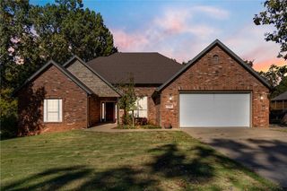 13708 Crazy Horse Drive, Rogers, AR 72758
