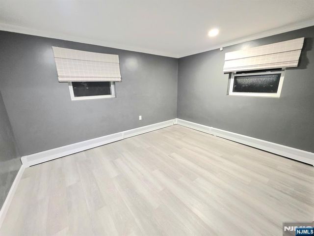 201 Riverdale Drive, Fort Lee, NJ 07024