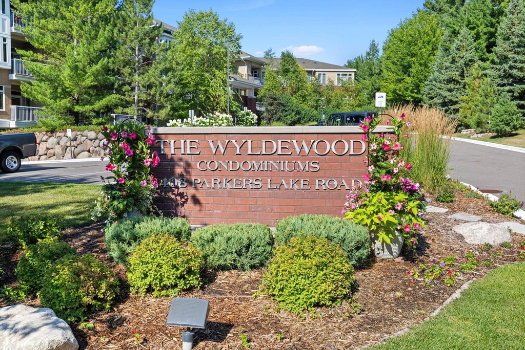 408 Parkers Lake Road 206, Wayzata, MN 55391 — photo 2