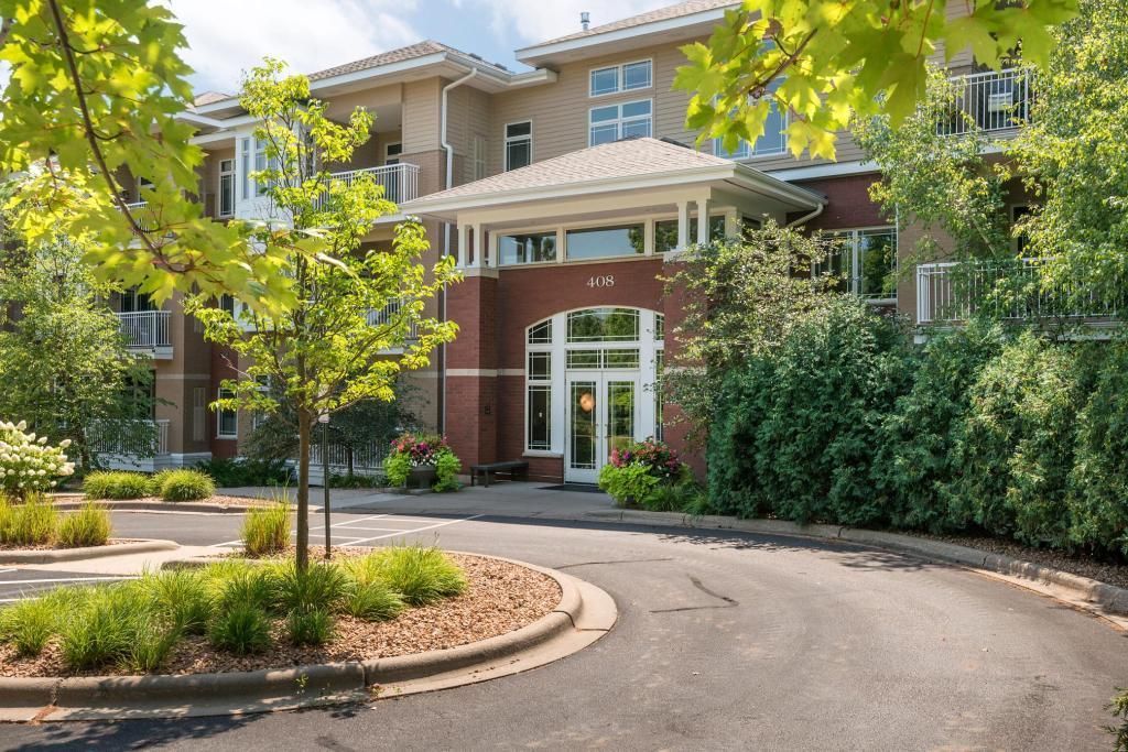 408 Parkers Lake Road 206, Wayzata, MN 55391 — photo 4
