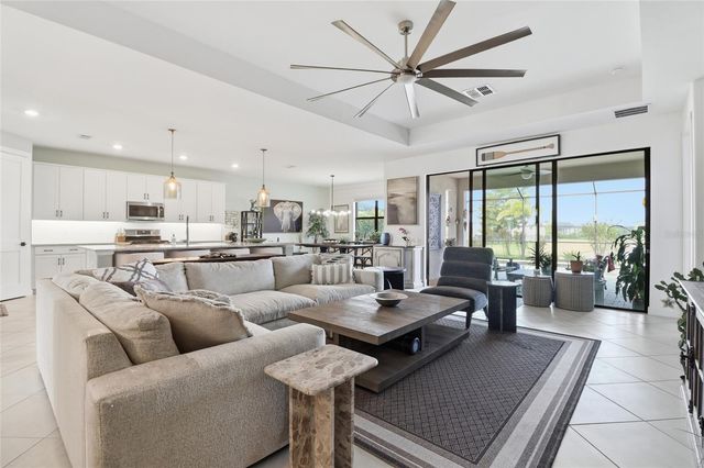 15505 WHITE LINEN DRIVE, Bradenton, FL 34211