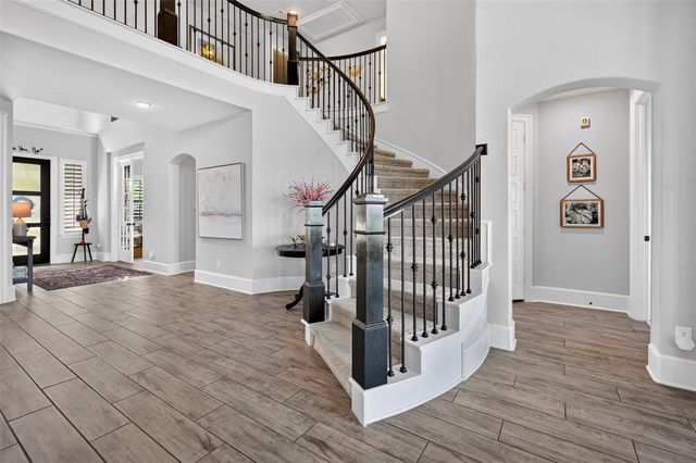 2518 Sunset Vista CIR 22, Spicewood, TX 78669