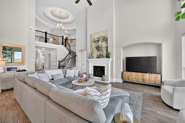 2518 Sunset Vista CIR 22, Spicewood, TX 78669