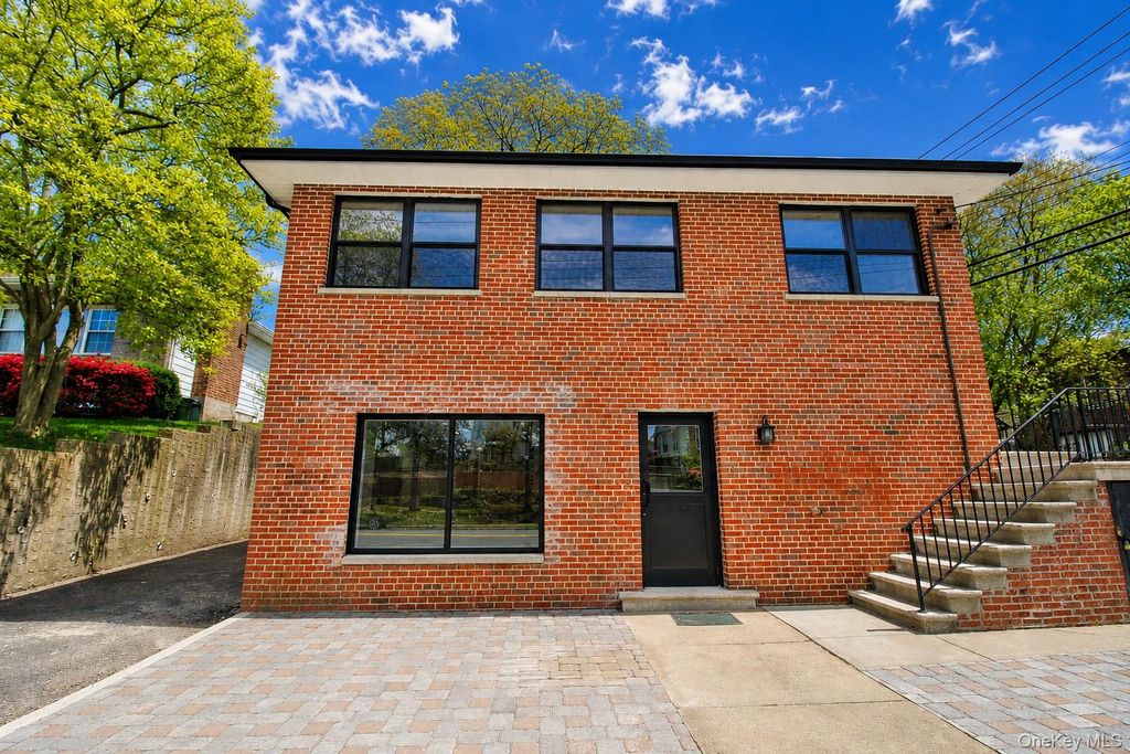 574 aka 576 Kimball Avenue 1, Yonkers, NY 10704 — photo 2