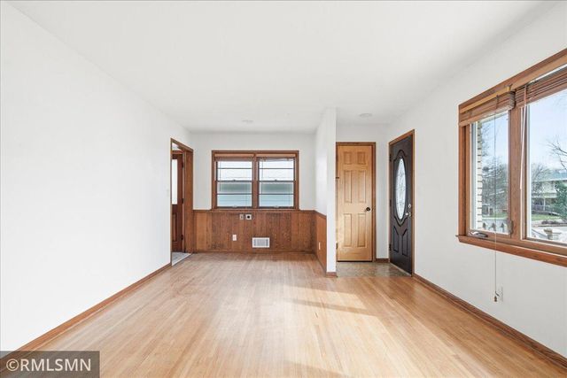 1769 Lake Street, Saint Paul, MN 55113