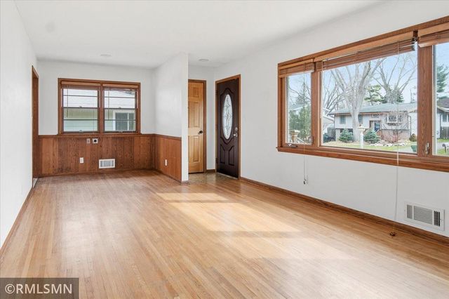 1769 Lake Street, Saint Paul, MN 55113